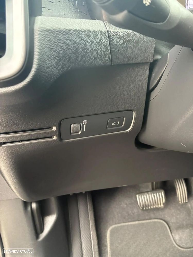 Volvo XC 40 1.5 T2 Momentum Plus Geartronic - 14