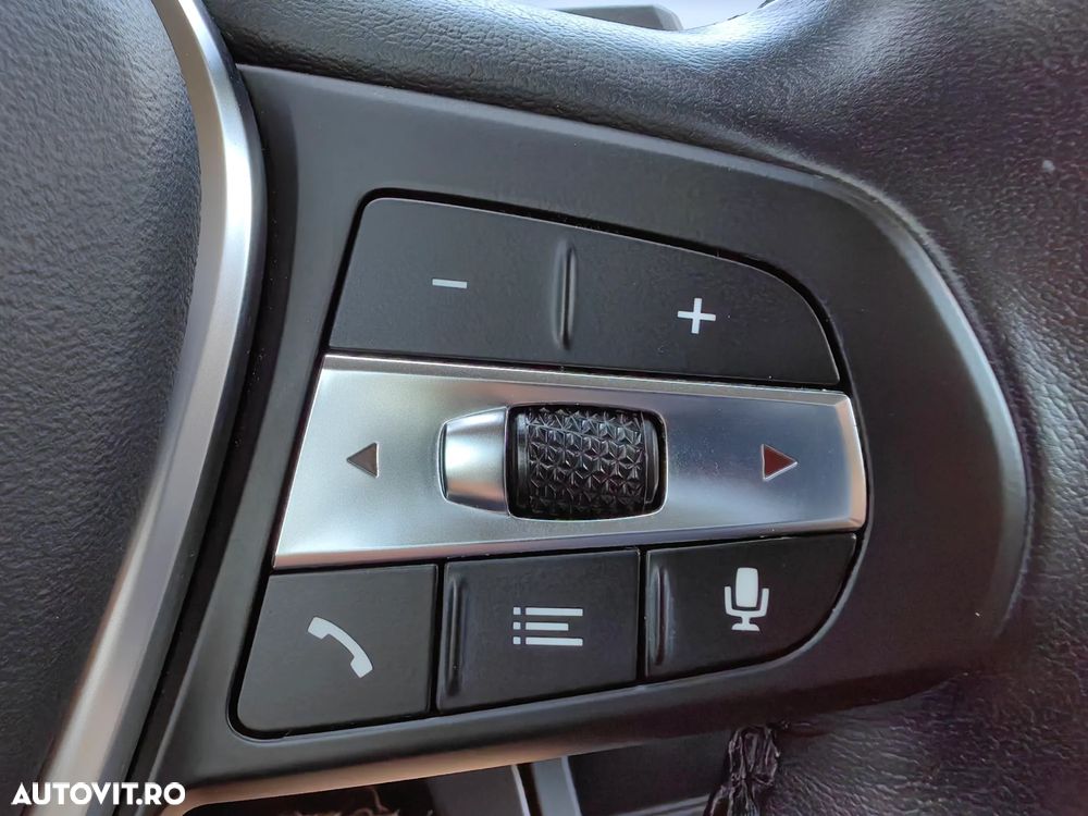 BMW Seria 2 218d Aut. Advantage - 28