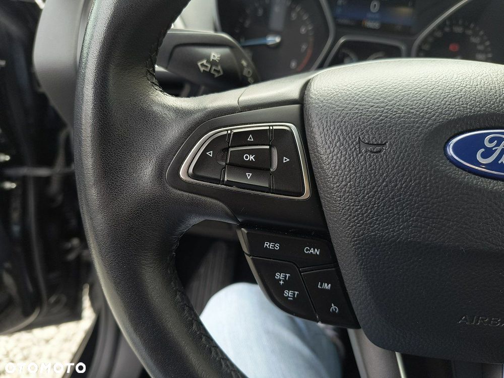 Ford Grand C-MAX - 19