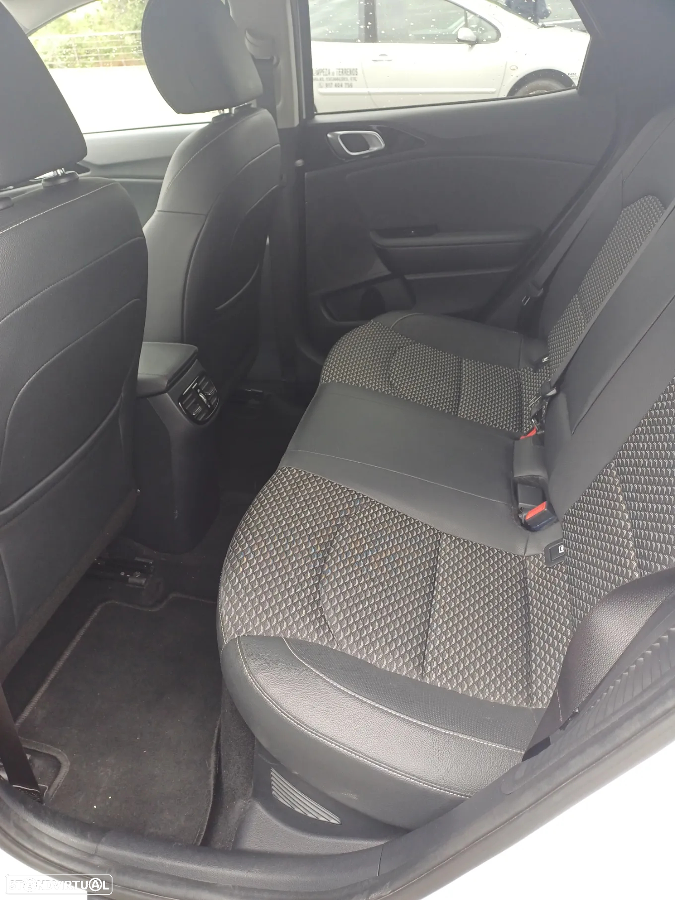 Kia XCeed 1.6 GDi PHEV Tech - 17