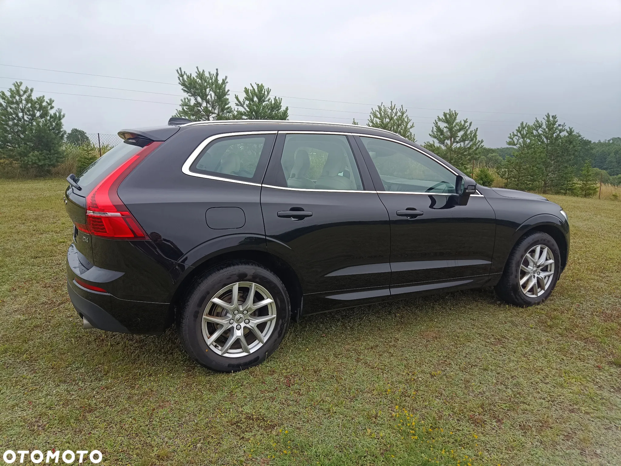 Volvo XC 60 D4 Momentum Pro - 11