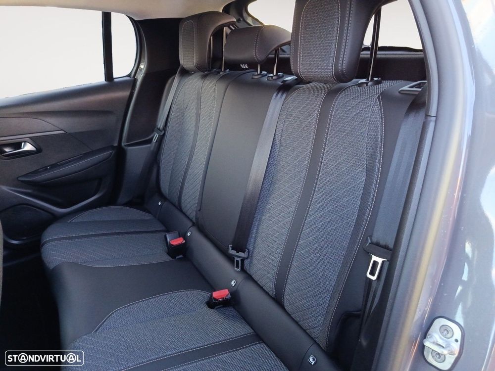 Peugeot 208 1.2 PureTech Allure - 13