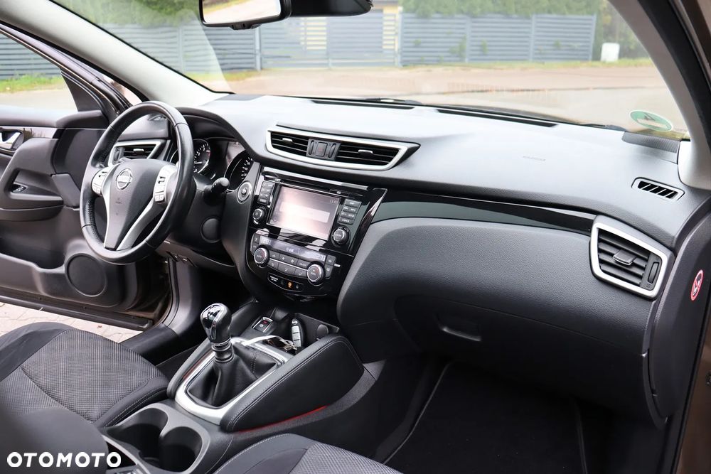 Nissan Qashqai 1.6 DIG-T 360 - 14