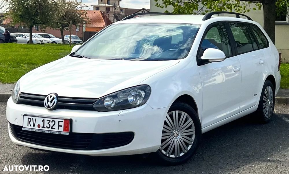 Volkswagen Golf - 1
