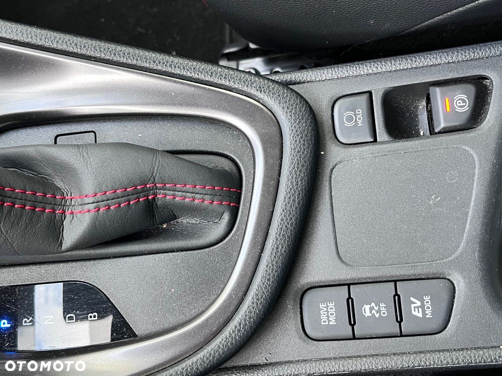 Toyota Yaris Hybrid 1.5 Executive - 6