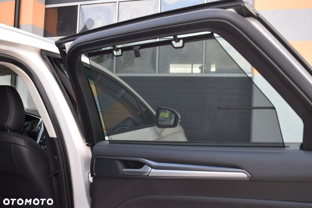 Ford Mondeo SW 2.0 TDCi Titanium PowerShift - 37