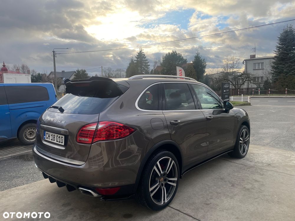 Porsche Cayenne Platinum Edition - 5