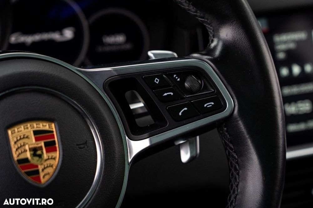 Porsche Cayenne - 21