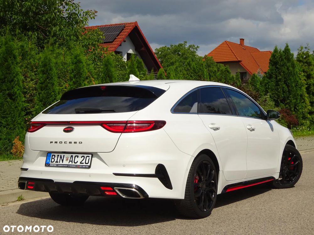 Kia ProCeed 1.6 T-GDI GT DCT - 2