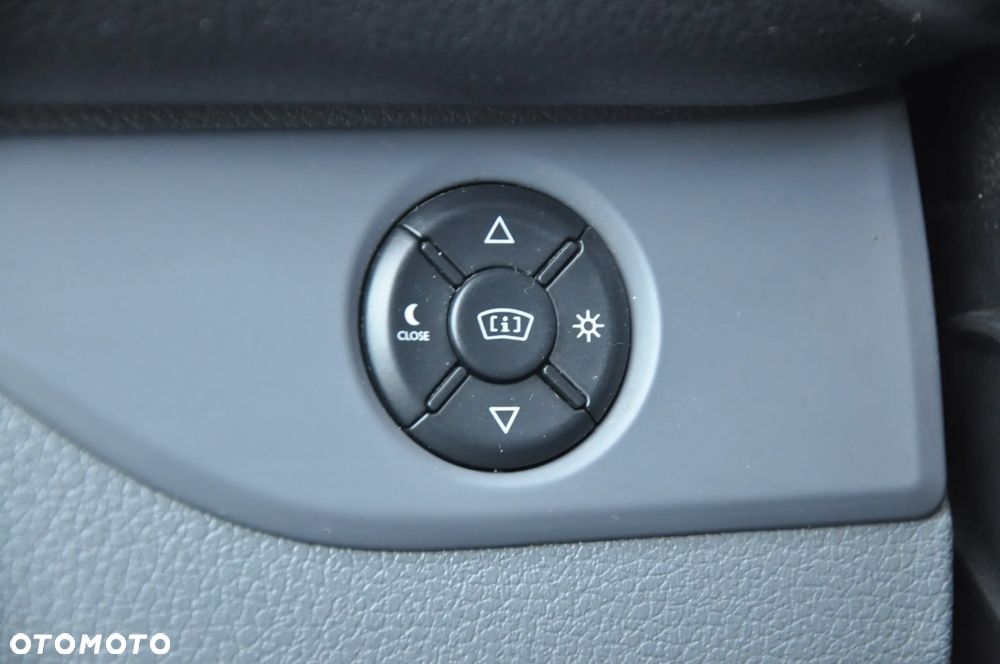 Peugeot EXPERT 2.0 HDI 177 KM AUTOMAT IZOTERMA KRAJOWY BEZWYPADKOWY I WŁAŚCICIEL Drzwi przesuwne z dwóch stron - 20