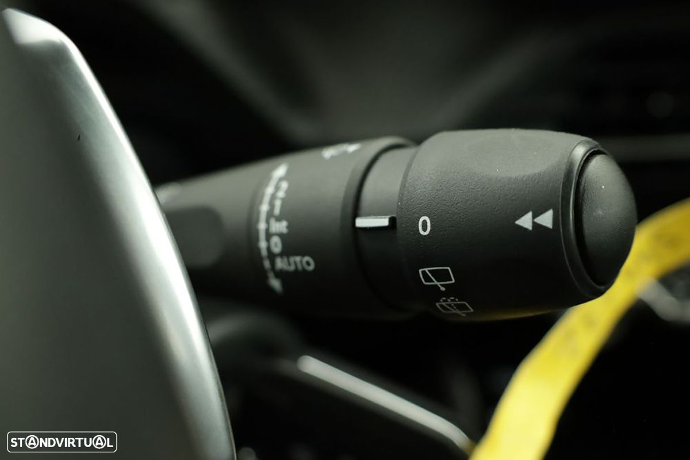 Peugeot 2008 1.2 PureTech Allure Pack EAT8 - 19