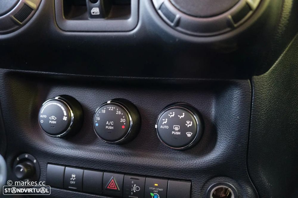 Jeep Wrangler Unlimited - 15