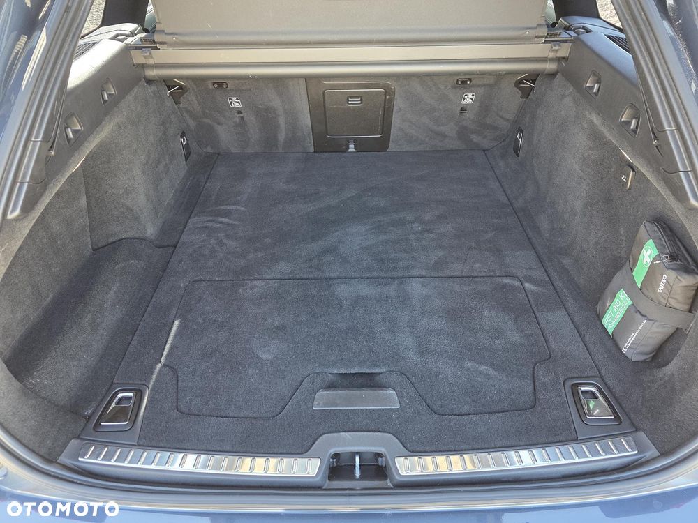 Volvo V90 D4 Geartronic R Design - 28