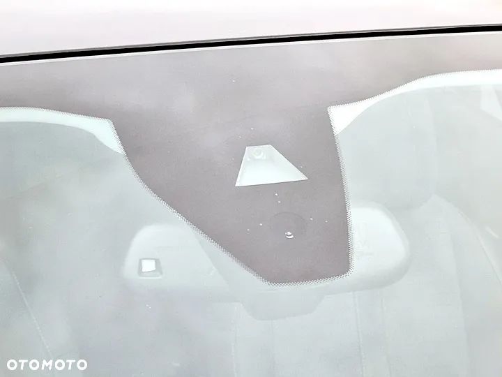 Peugeot 2008 1.5 BlueHDi Allure S&S EAT8 - 16