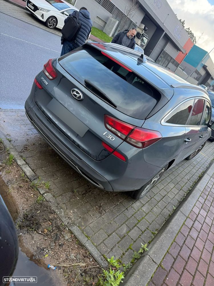 Hyundai i30 CW - 3