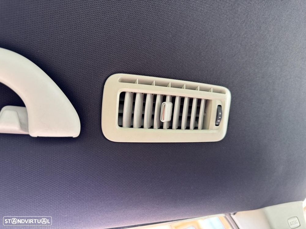 VW Sharan 2.0 TDI Confortline - 21