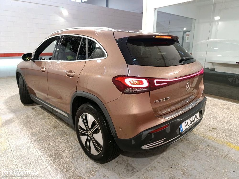 Mercedes-Benz EQA 250 Progressive - 2