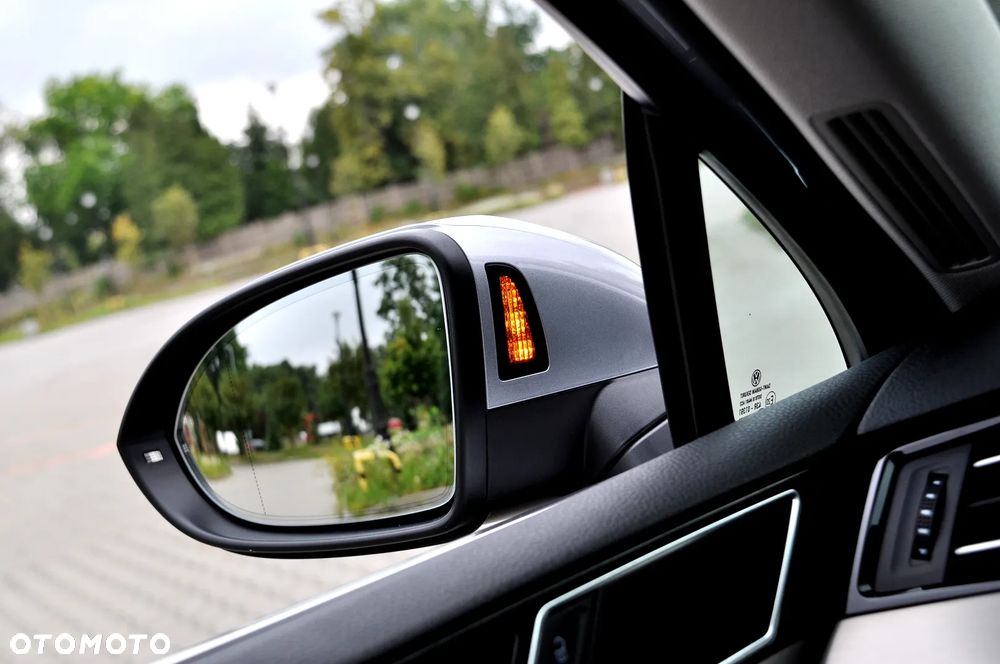Volkswagen Passat 2.0 TDI EVO Elegance DSG - 36