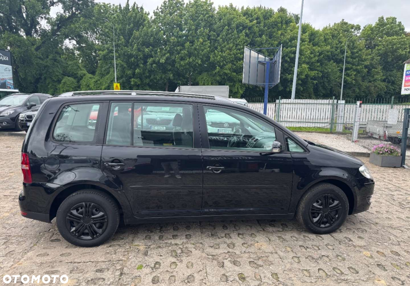 Volkswagen Touran - 5