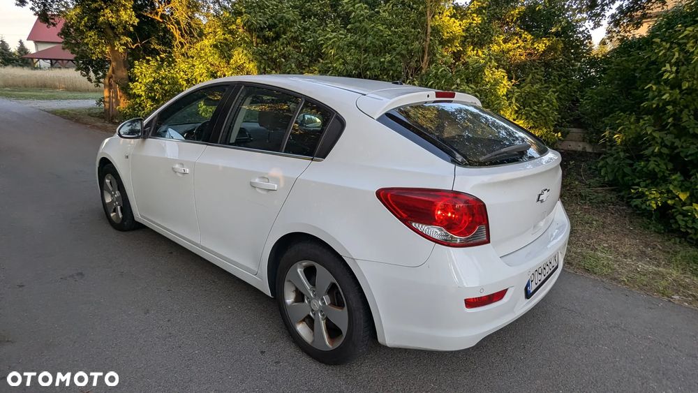 Chevrolet Cruze 1.7TD LT+ - 11