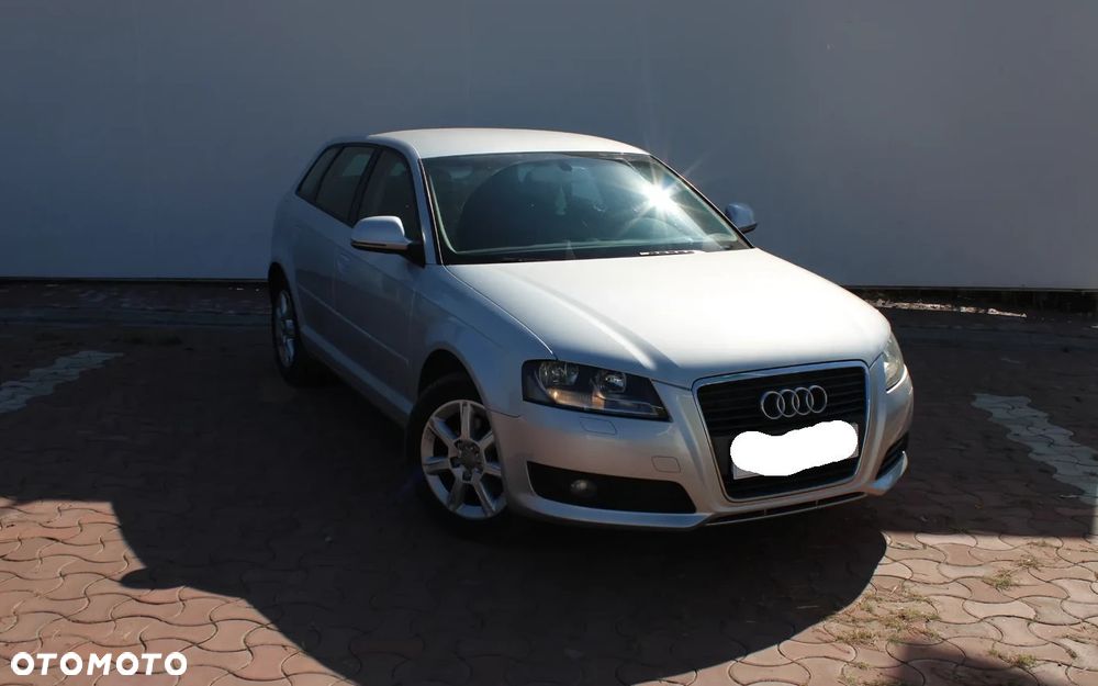 Audi A3 Sportback - 1