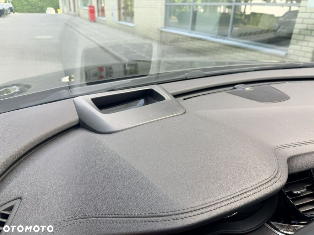 Opel Insignia - 22