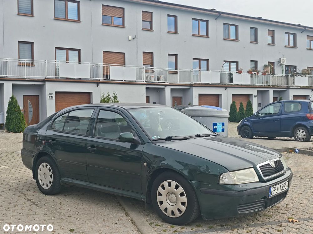 Skoda Octavia 1.6 GLX - 6