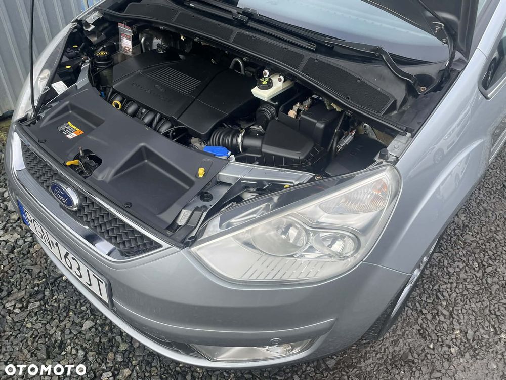 Ford Galaxy 2.0 Ghia - 13