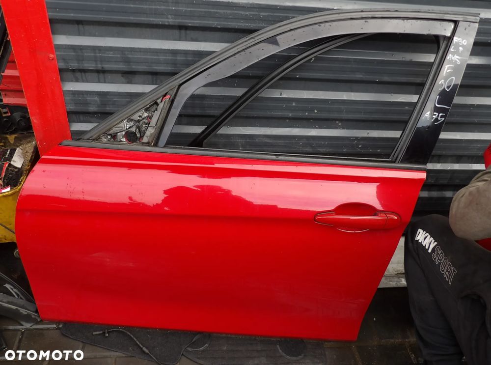 BMW - F30 - KOLOR A75 - DRZWI LEWY PRZÓD - 1
