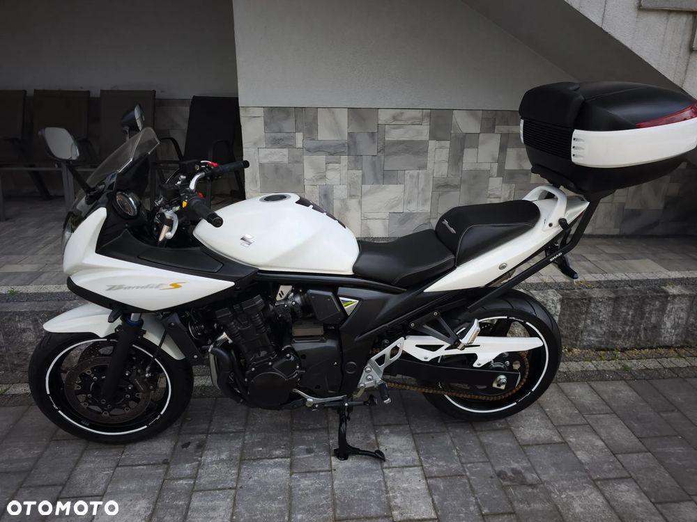 Suzuki Bandit - 2