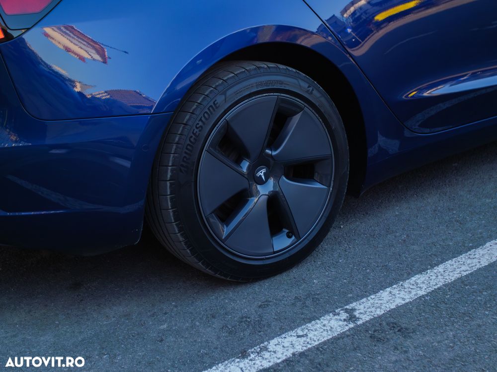 Tesla Model 3 Langstreckenbatterie Allradantrieb Dual Motor - 21