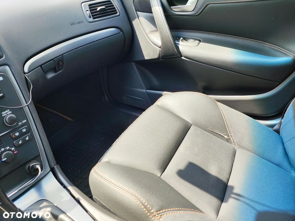 Volvo S60 - 11