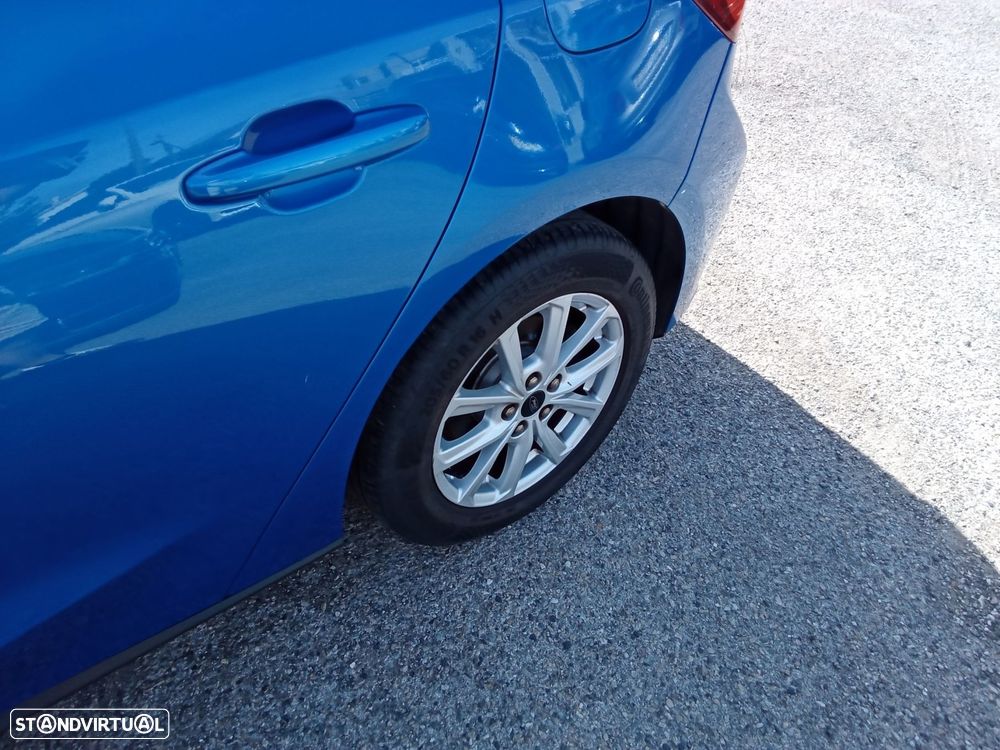 Ford Focus 1.5 TDCi ECOBlue Connected Aut. — fotografia 7
