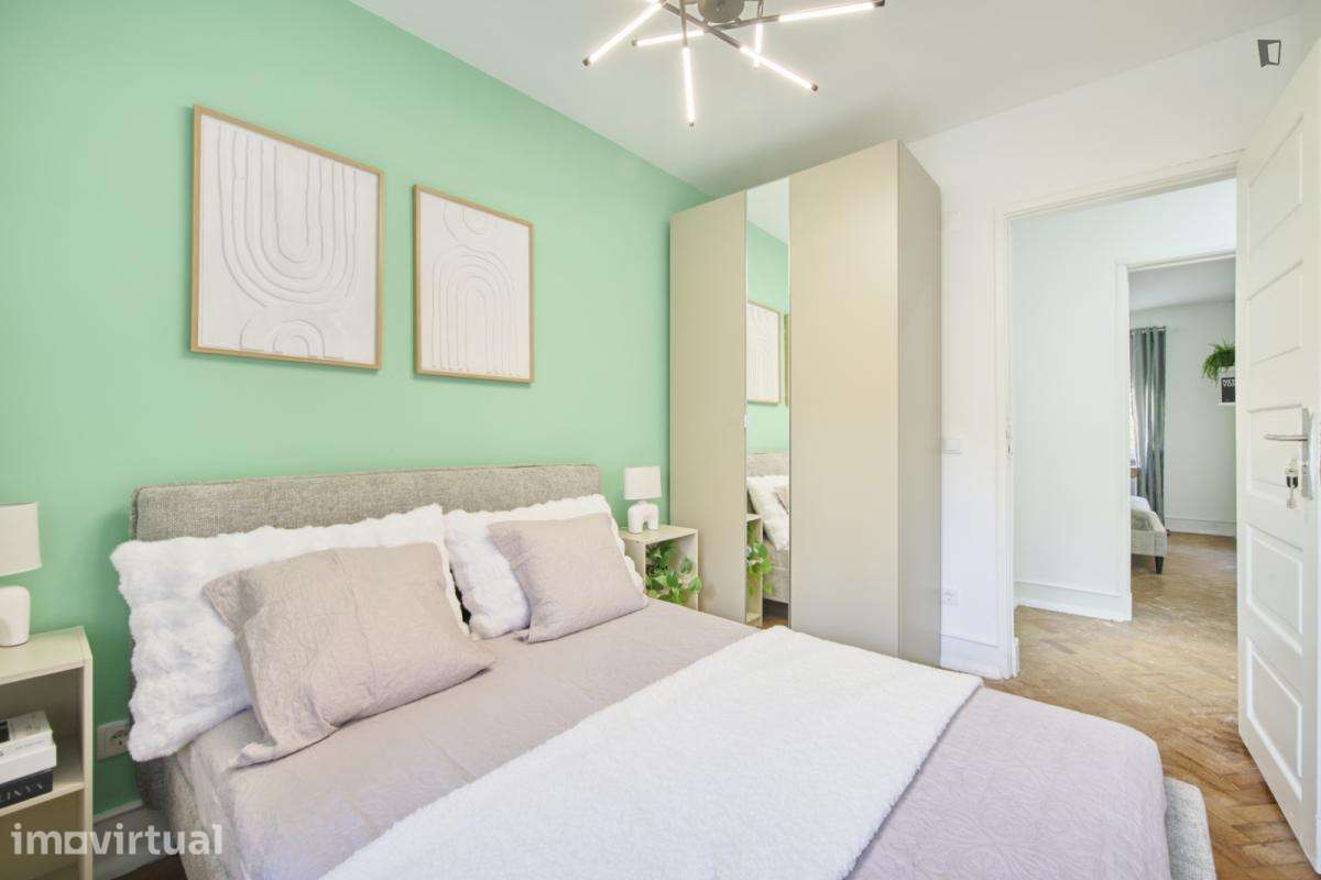 Quarto - localizado em Roma-Areeiro Lisbon - Grande imagem: 4/27
