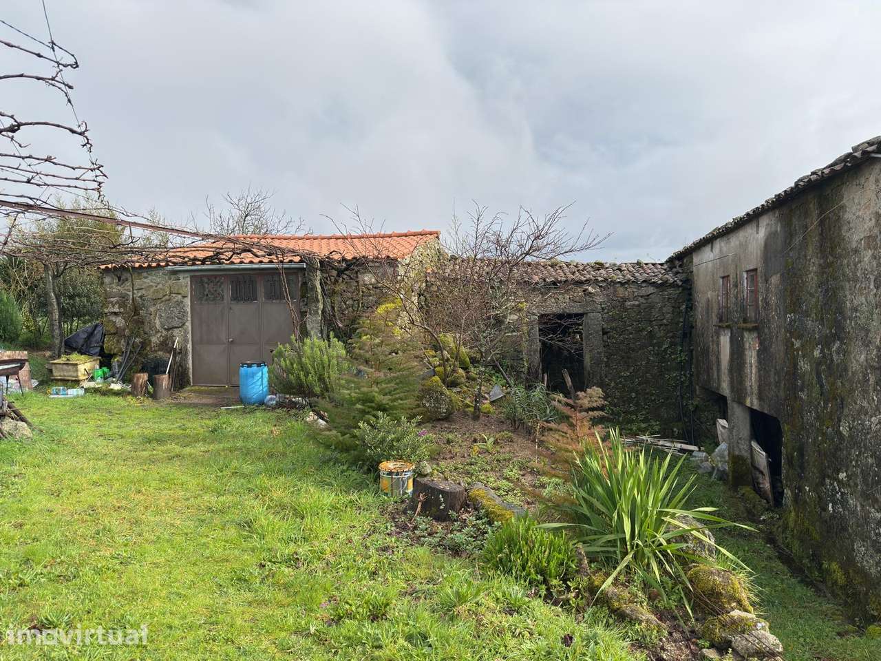 Moradia para Restaurar T2 Venda em Ribeira do Neiva,Vila Verde - Grande imagem: 4/17