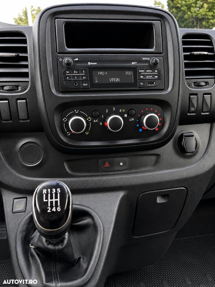 Renault Trafic - 10