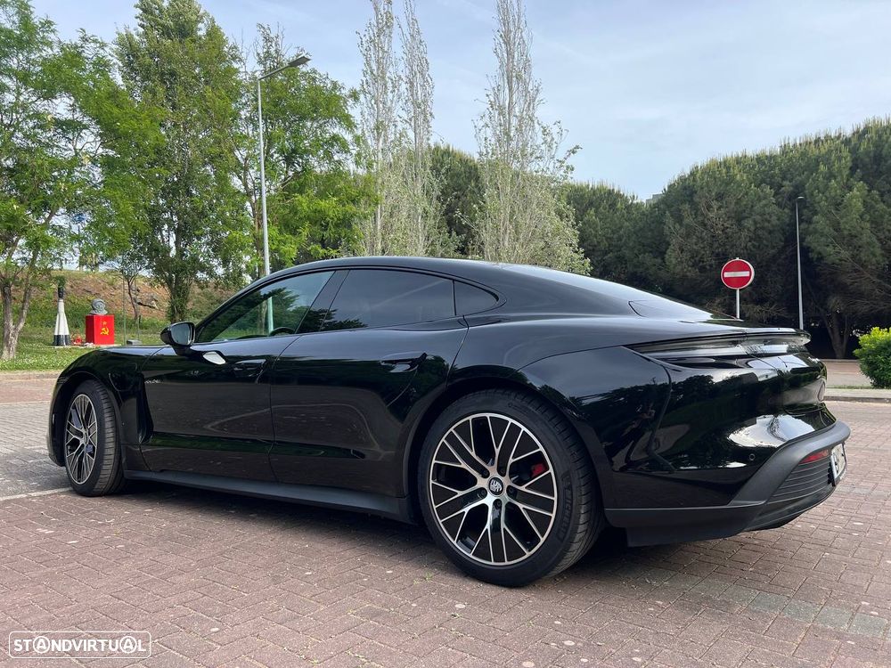 Porsche Taycan 4S - 6