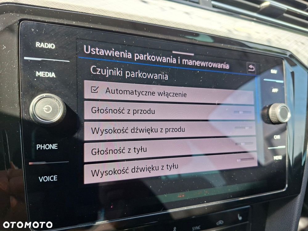 Volkswagen Passat - 26