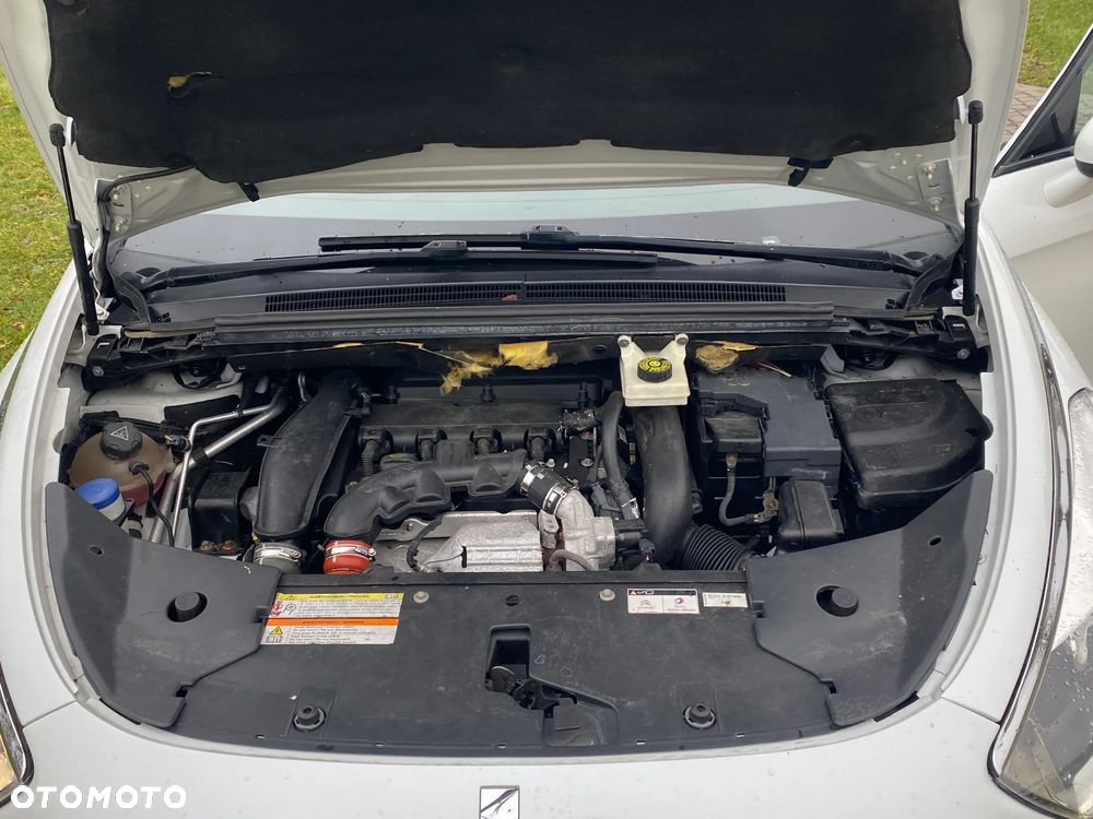 Citroën DS5 THP 155 Chic - 8