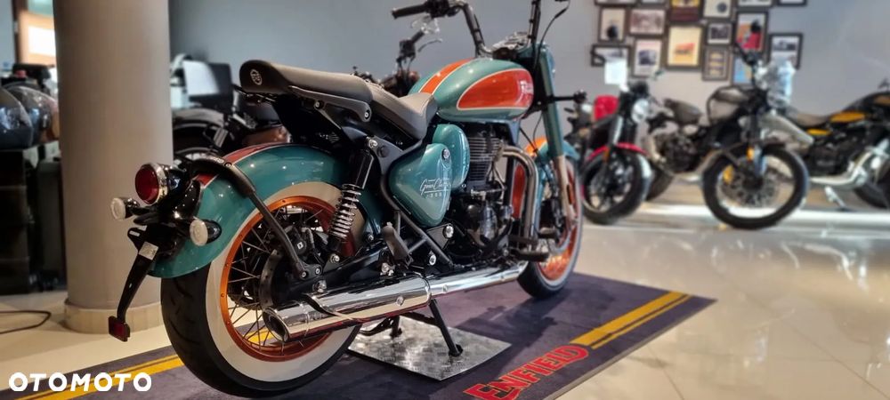 Royal Enfield Classic - 5