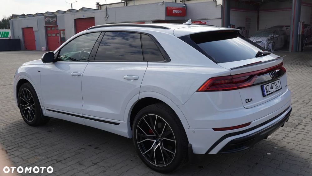 Audi Q8 55 TFSI quattro tiptronic - 10
