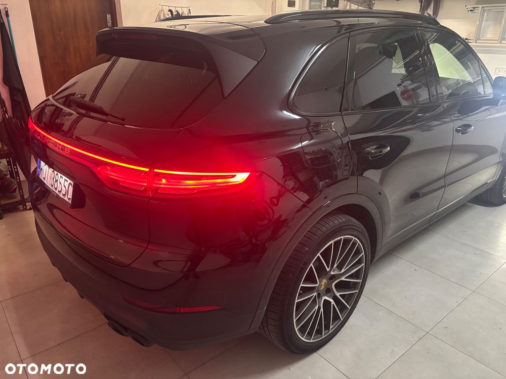 Porsche Cayenne Standard - 4