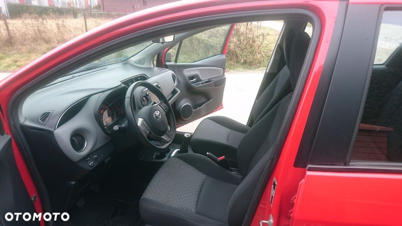 Toyota Yaris - 7