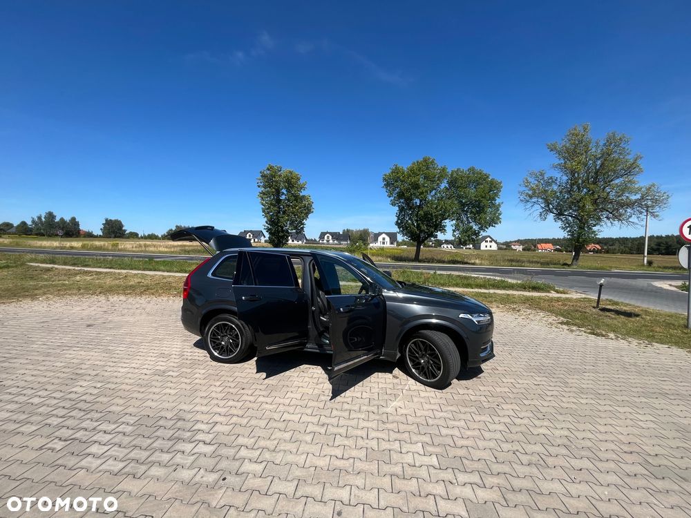 Volvo XC 90 - 2