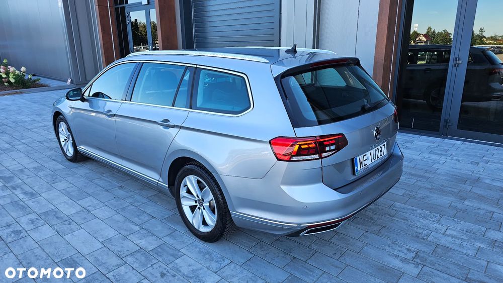 Volkswagen Passat Variant 2.0 TDI EVO Elegance DSG - 30