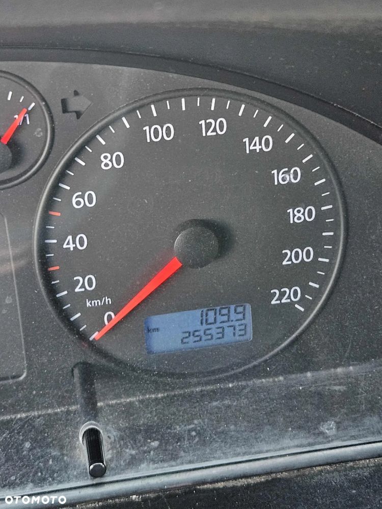 Volkswagen Transporter T5 - 3
