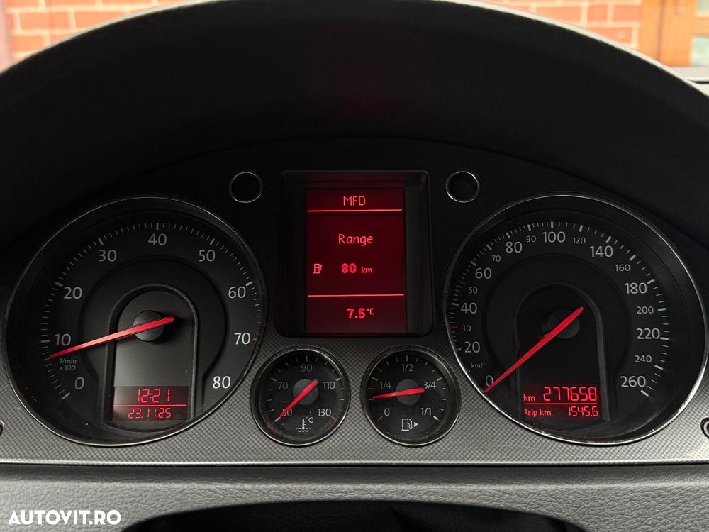 Volkswagen Passat - 19