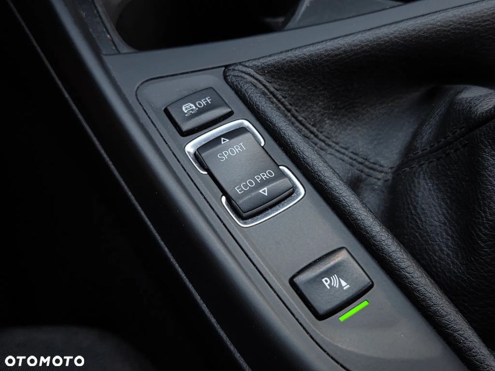 BMW Seria 1 116d - 27