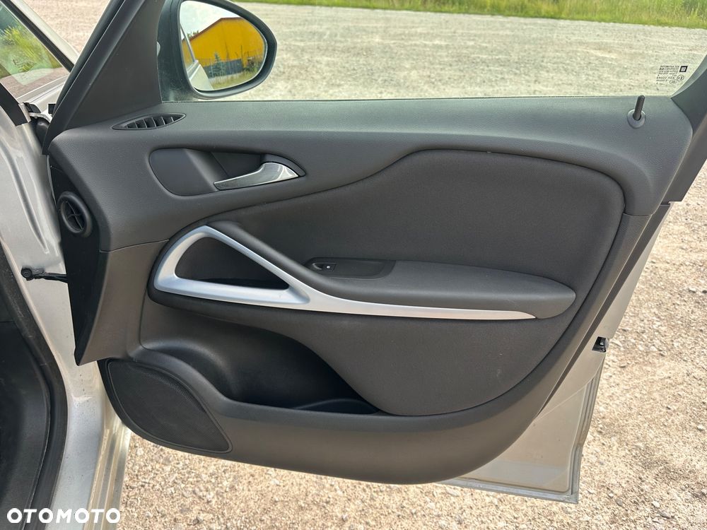 Opel Zafira 1.4 Turbo Edition - 28