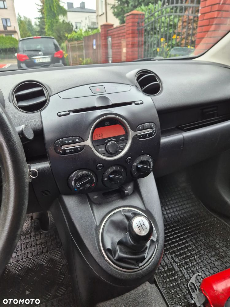 Mazda 2 1.3 Exclusive - 9
